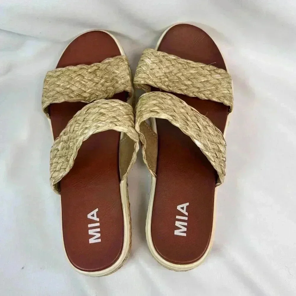 MIA Cami Size 9.5 Sandal Raffia Natural Neutral Platform Double Band